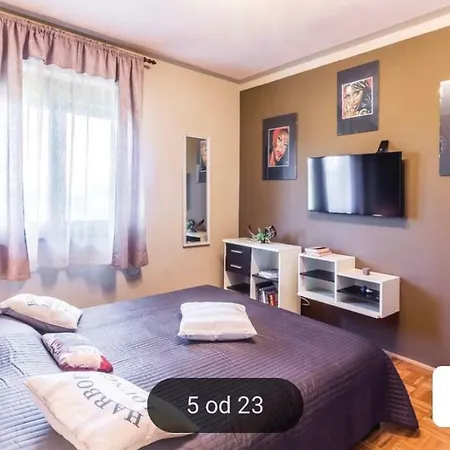 Apartment 46 Apartman