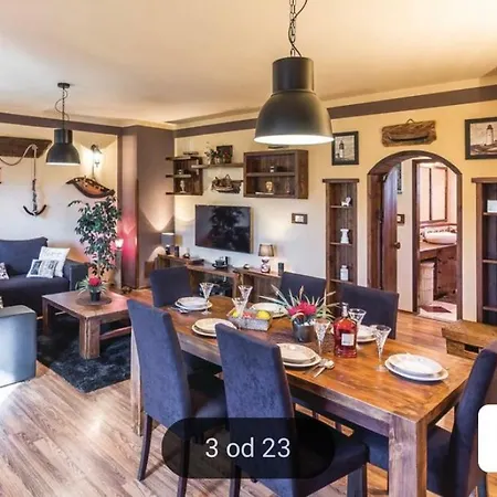 Апартаменты 46 Apartman Valtura
